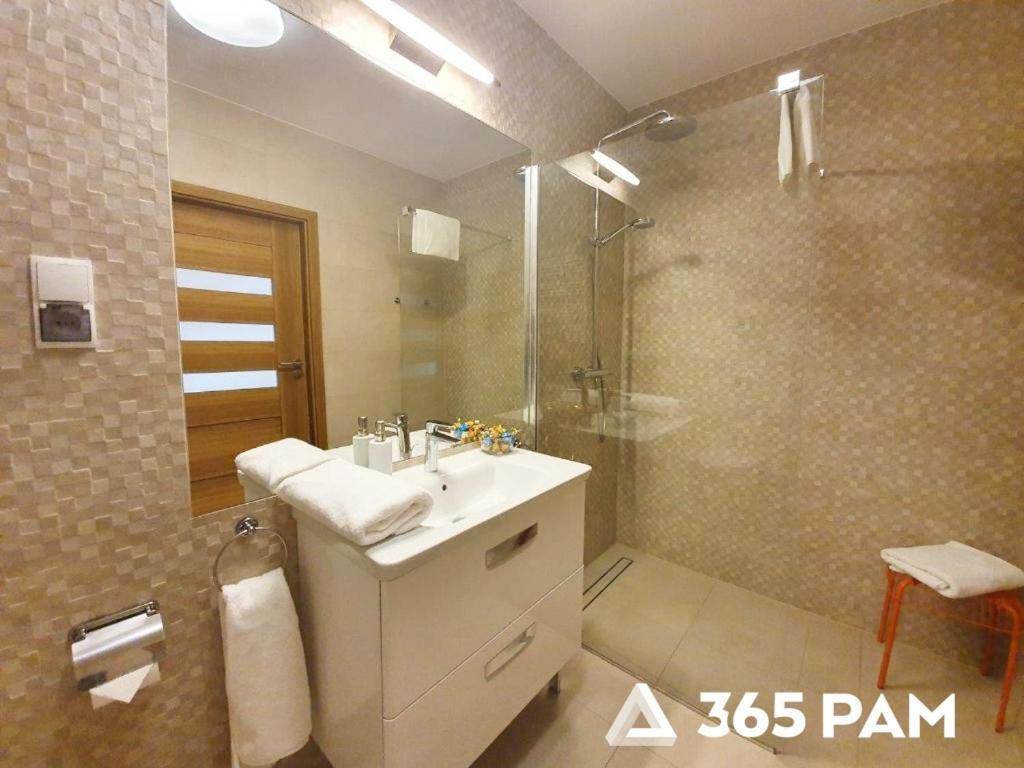 Apartament Z Basenem Polanki Park - 365Pam Kolobrzeg Exterior photo